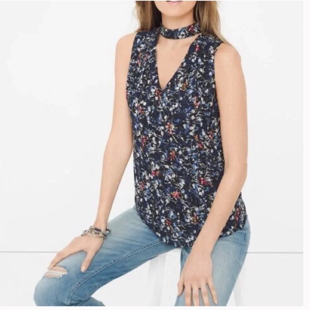 White House Black Market‎ Floral Mock-Neck Top